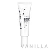 Yves Saint Laurent White Mode Mat Brightening Multi-Screen SPF40 PA++ 