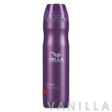 Wella Professionals Balance Clean Anti-Dandruff Shampoo