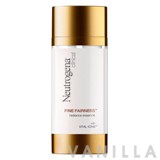 Neutrogena Clinical Fine Fairness Radiance Essence