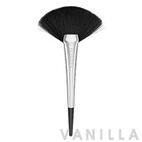 Sephora Pro Visionary Highlighting Fan Brush