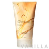 Bath & Body Works Creamy Body Wash Wild Honeysuckle