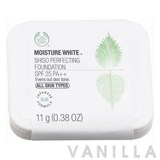 The Body Shop Moisture White Shiso Perfecting Foundation SPF25 PA++