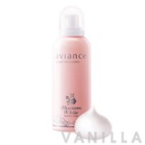 Aviance Blossom White Whip Foam