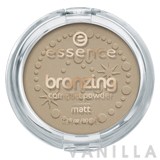 Essence Bronzing Compact Powder Matt