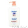 Johnson's Body Care Johnson's PH 5.5 Nourishing Body Wash With Almond Oil