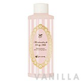 B&C LOVE CLOVER Marshmallow Fit Body Milk