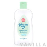 Johnson's Baby Johnson's Baby Oil Aloe Vera & Vitamin E