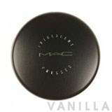 MAC Iridescent Powder/Pressed