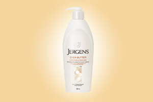 เพื่อผิวสวย Jergens Shea Butter Deep Conditioning Moisturiser เหมาะสำหรับผิวแห้งหมองคล้ำ