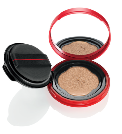 Synchro Skin Glow Cushion Compact SPF 23