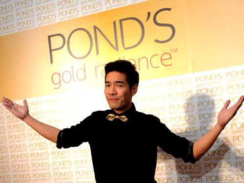 Pond's